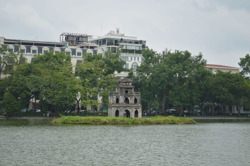 還劍湖
